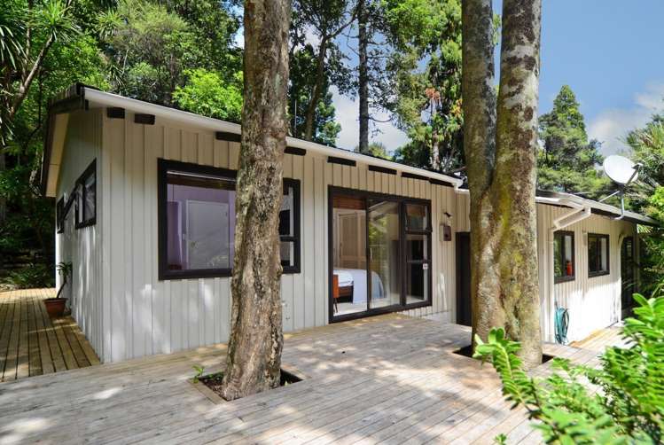 2 Takahe Road Titirangi_14