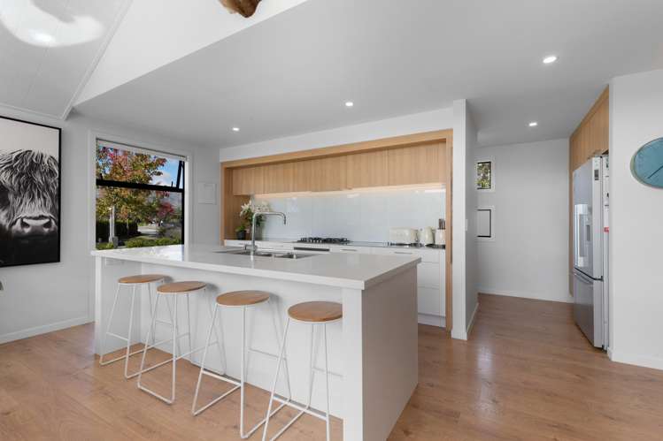 1 Hewson Crescent Lake Hawea_7