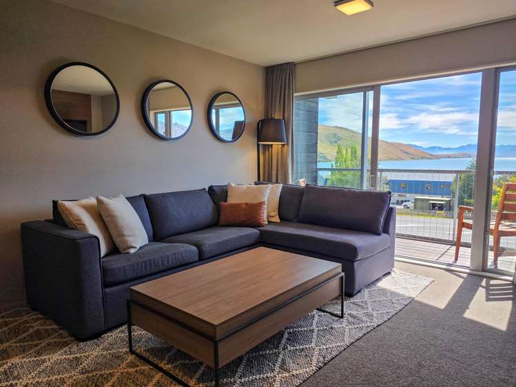 U 27/Room 818 Peppers Bluewater Resort Lake Tekapo_2