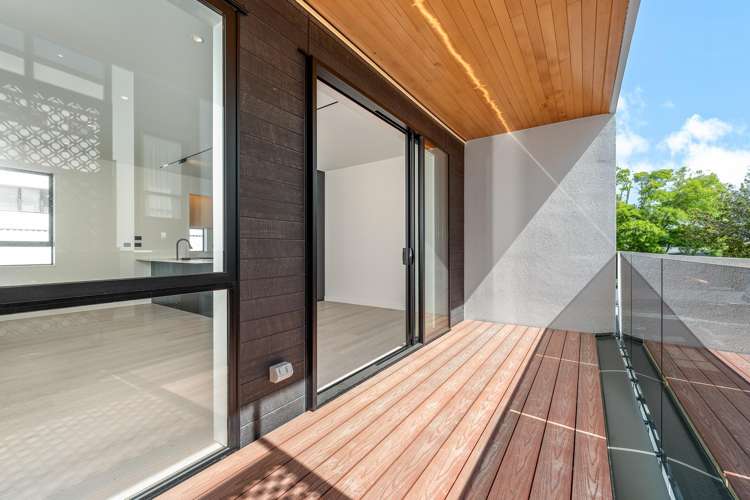 4/3 Campbell Road Takapuna_8