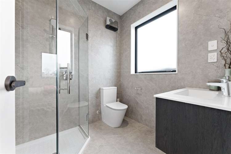 13 Kendall Road Wainui_3