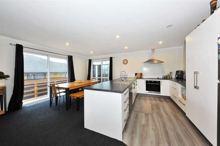 10 Brightstone Crescent Aranui_5