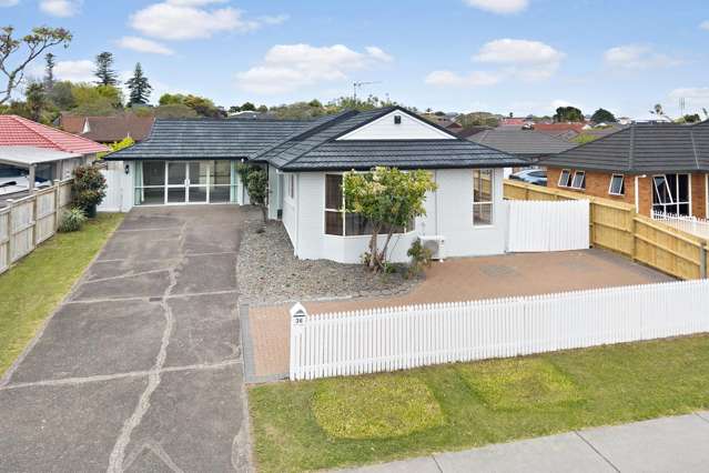 Solid home, exciting possibilities!