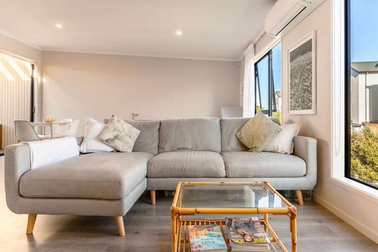 16 Kerewhenua Crescent Hobsonville_16