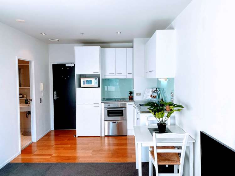 11F/16 Gore Street_0