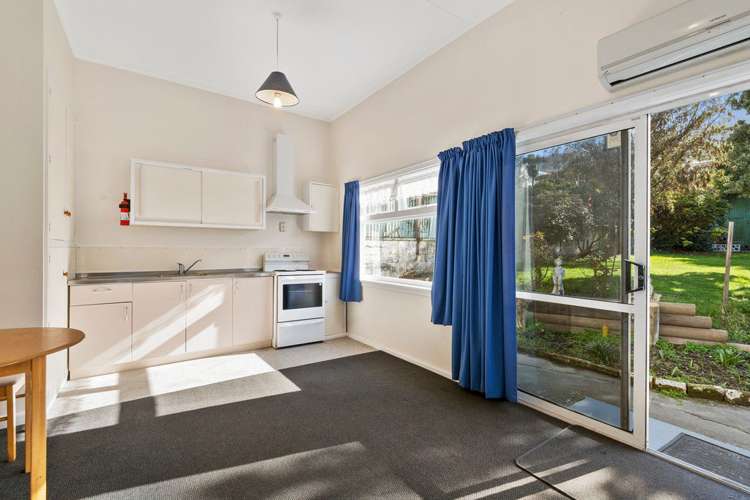 8 Winchester Street Lyttelton_5