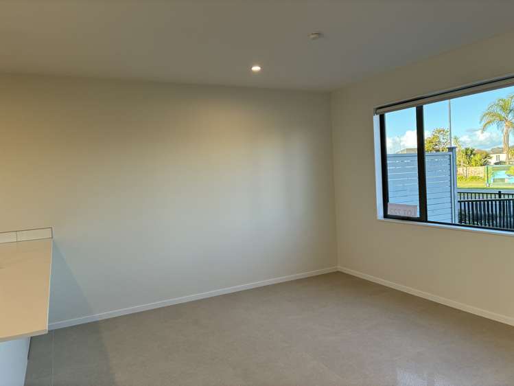 101 WAITUARUA DRIVE "Waiata Shores" Takanini_12