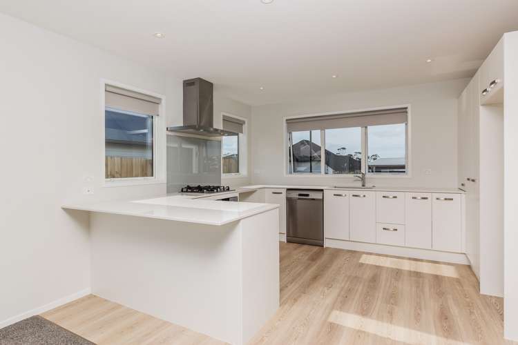 70 Harris Drive Silverdale_12