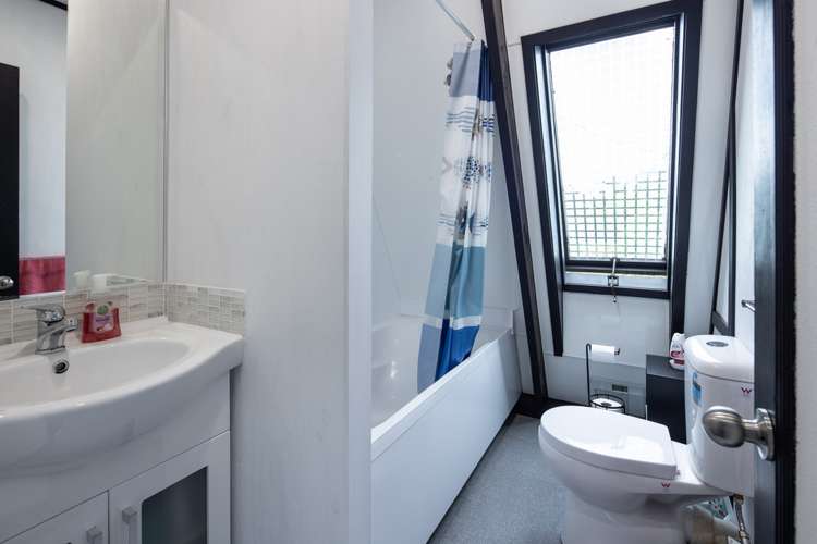 13/10 Pitarua Street Thorndon_10