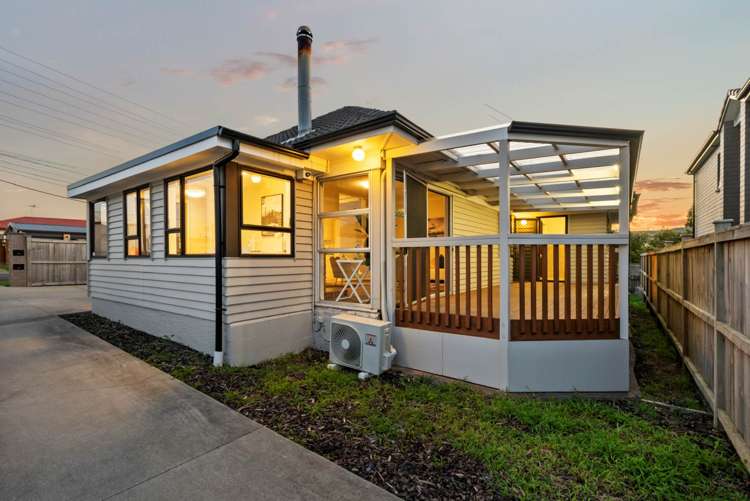 146 Mcleod Road Te Atatu South_21