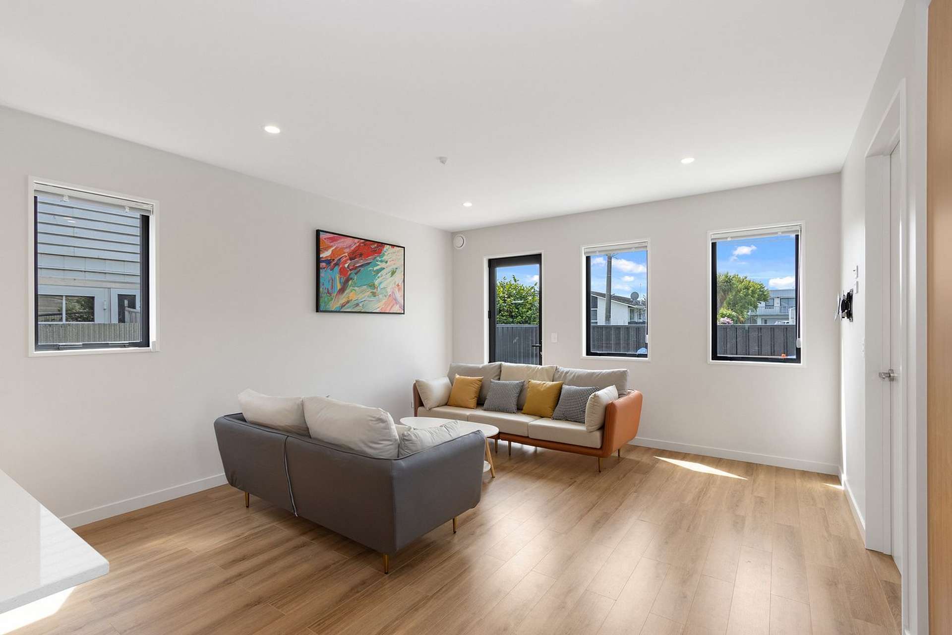 B/336 Worcester Street Linwood_0