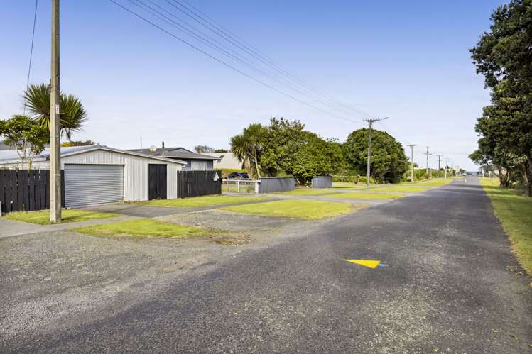 63 Longfellow Road Opunake_22