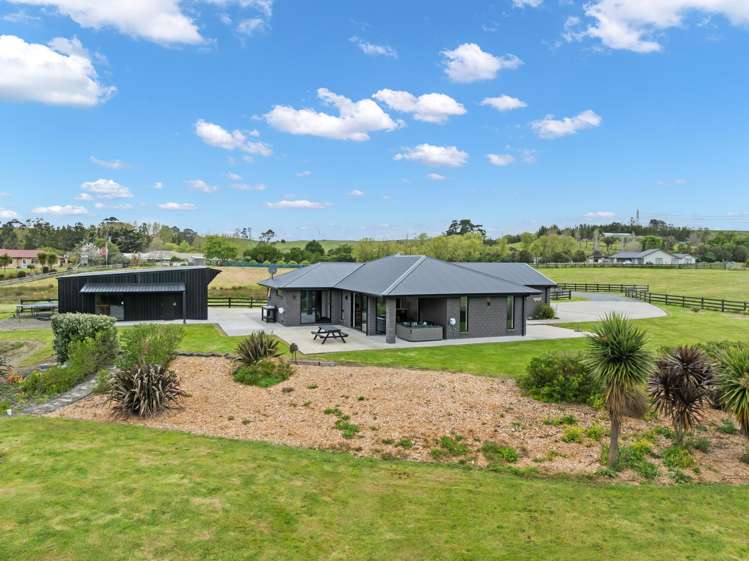 16 Moorey Lane Otaika_18