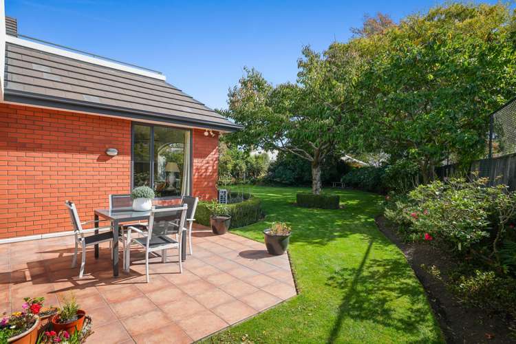 14 Regents Park Drive Casebrook_35