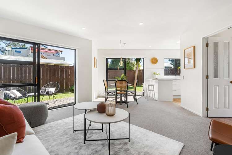 2/456 Point Chevalier Road Point Chevalier_4