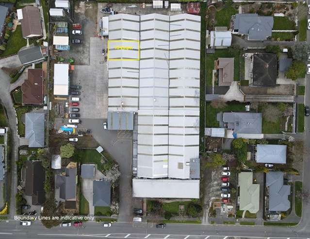 Versatile Workshop and Warehouse Space