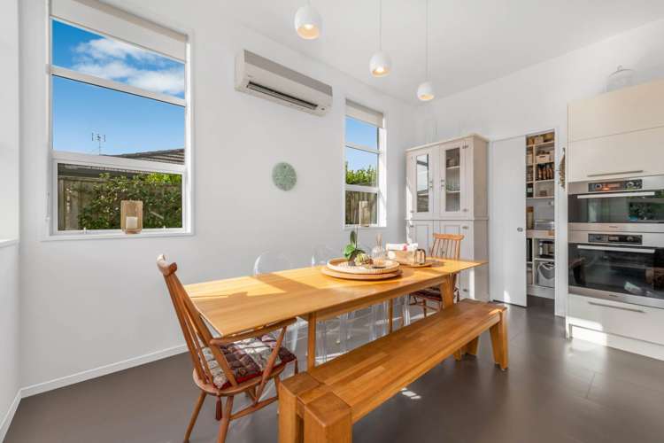 14 Reliance Crescent Beachlands_11