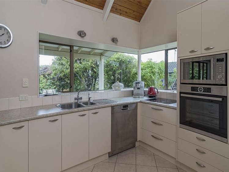 33 The Ridgeway Enner Glynn_9