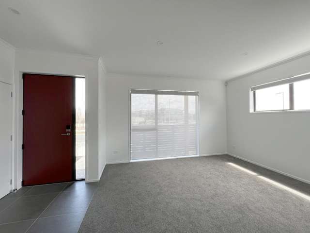 64 Nugget Ave Hobsonville_1