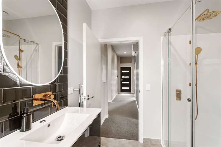 149 Caledonian Road Saint Albans_10