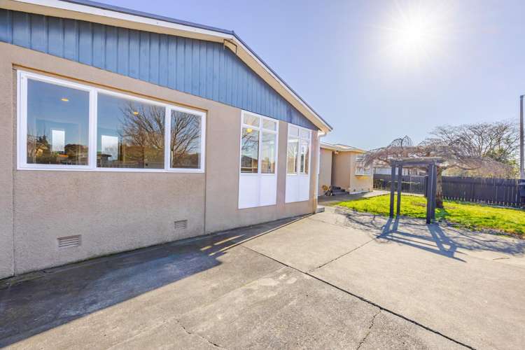 805 Park Road South Akina_9