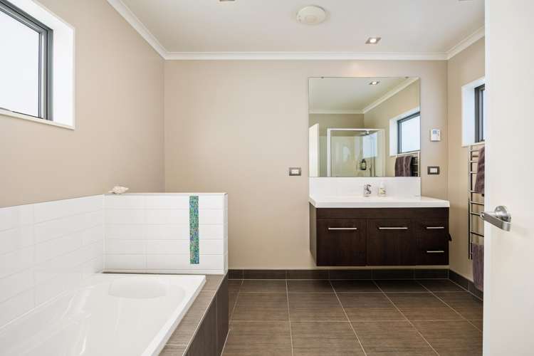 4 Fifth Avenue Mount Albert_13