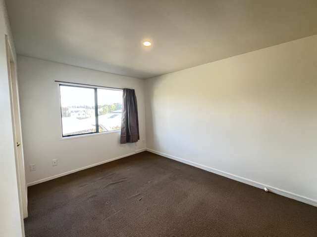 18/1C Briar  Way New Lynn_4