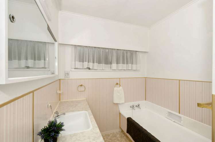 25 Callis Avenue Opaheke_13