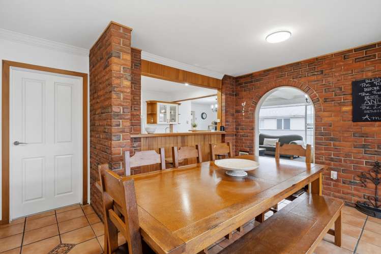 171 Paterson Street Grasmere_11