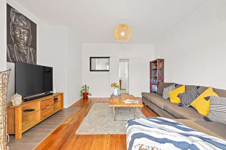 2/87a Woodglen Road Glen Eden_6