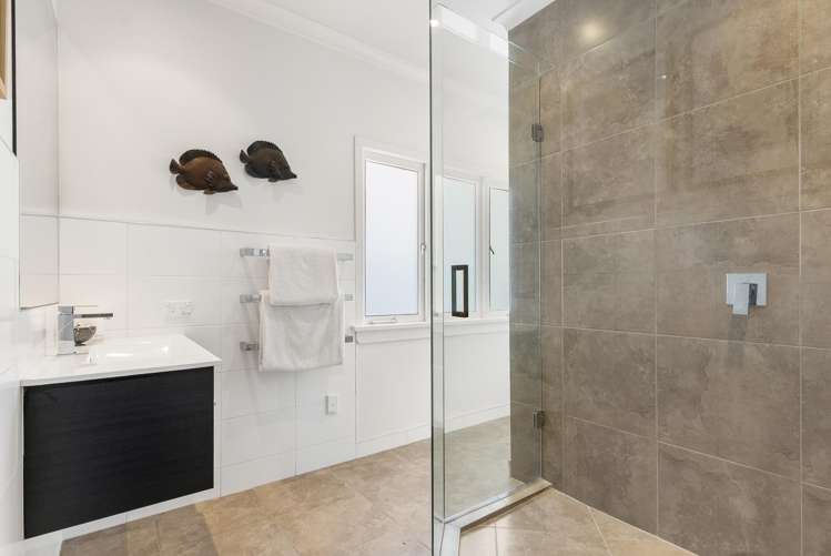 15 Karaka Street New Lynn_16