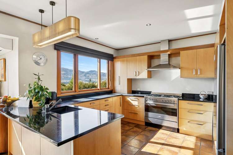 1091 Lake Hawea - Albert Town Road Lake Hawea_6