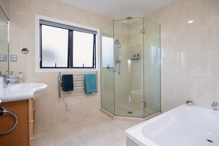 32b Kitenui Avenue Mount Albert_22