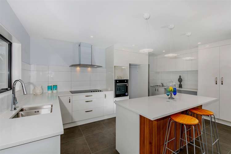 1/25 Kennington Drive Clendon Park_3