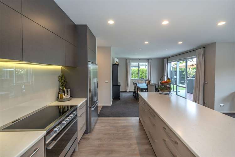 48 Bluestone Drive Parklands_10