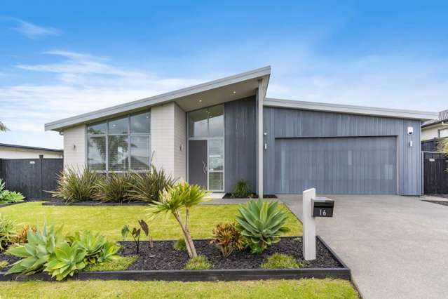 16 Lydiard Place Beachlands_1