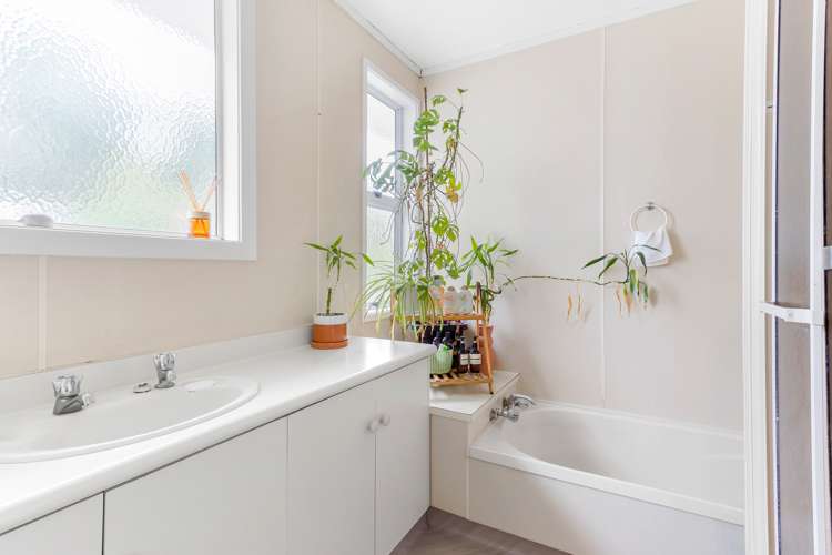 107 Pandora Avenue Westbrook_6