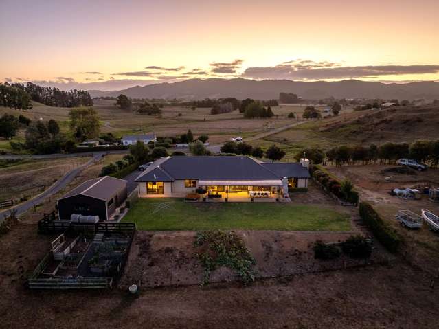 Spacious outdoor entertaining with rural backdrop