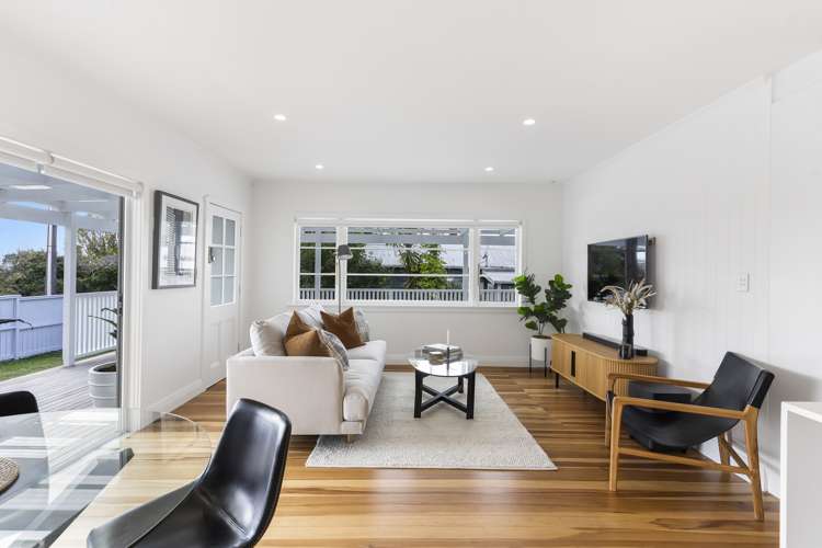 1/8 West Lynn Road Titirangi_10