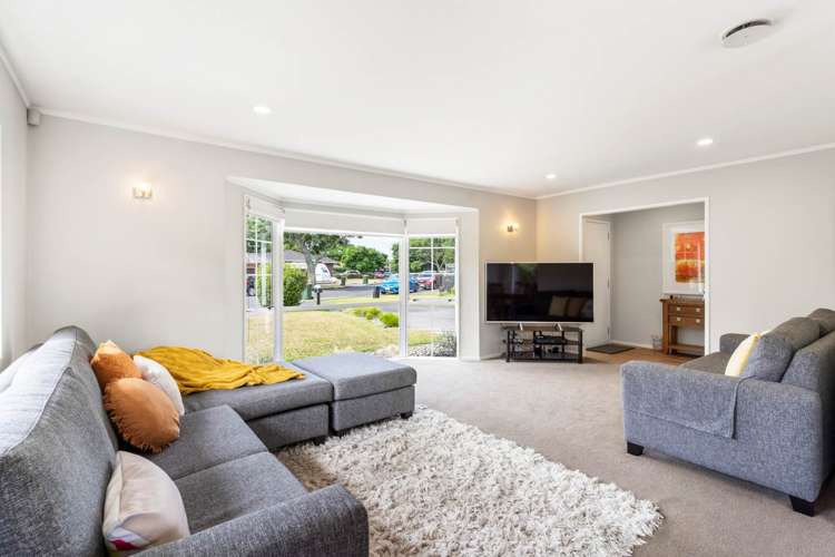 17 Evanda Crescent Conifer Grove_5