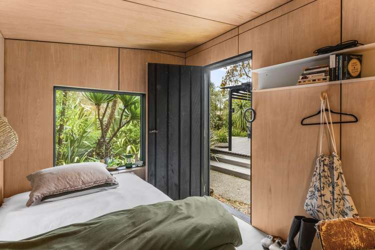 17 Moana Street Aramoana_29