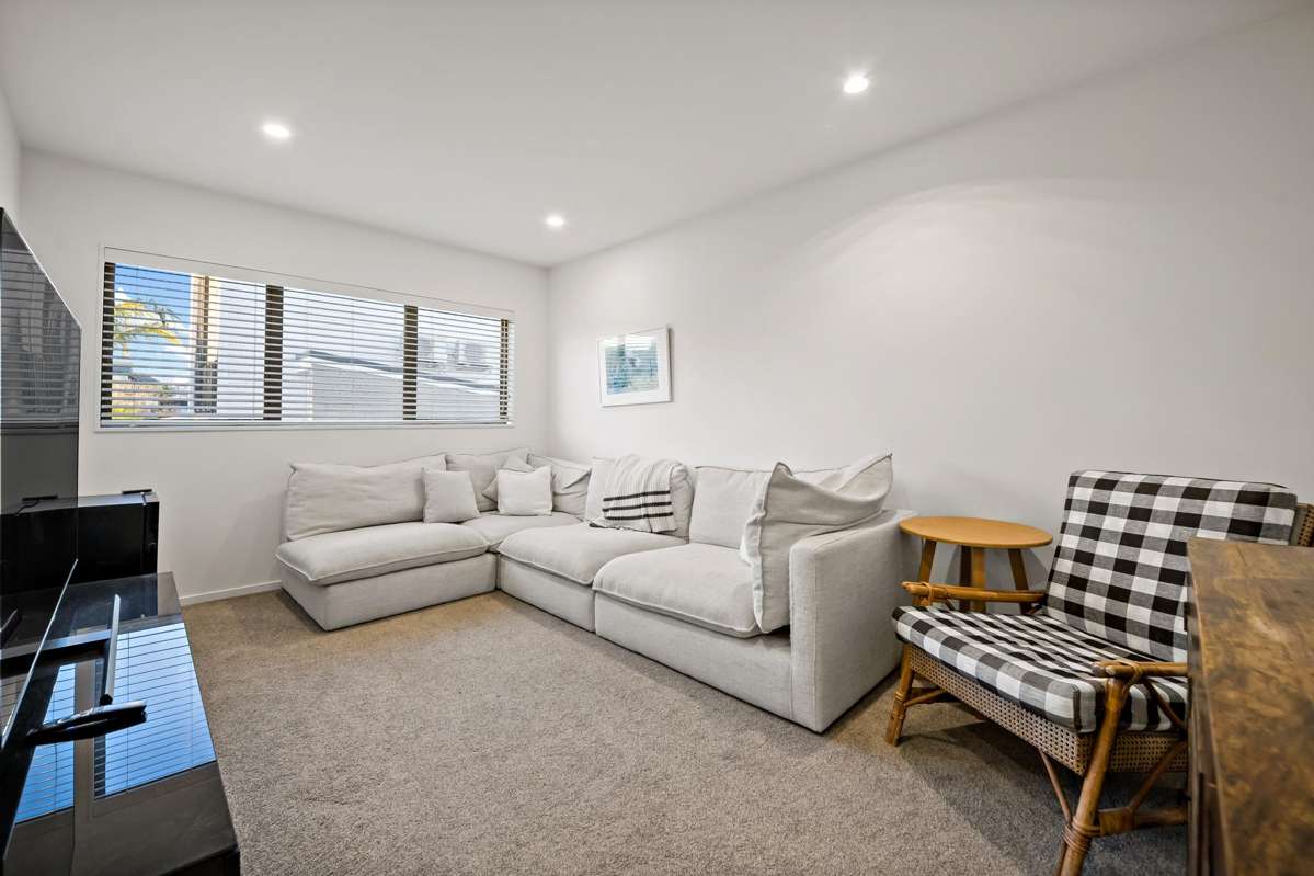 24C Castledine Crescent_5