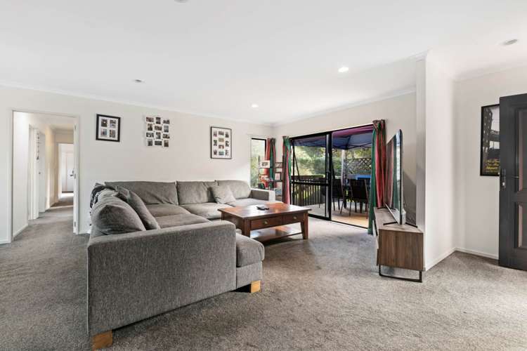 145 Brian Crescent Stanmore Bay_6