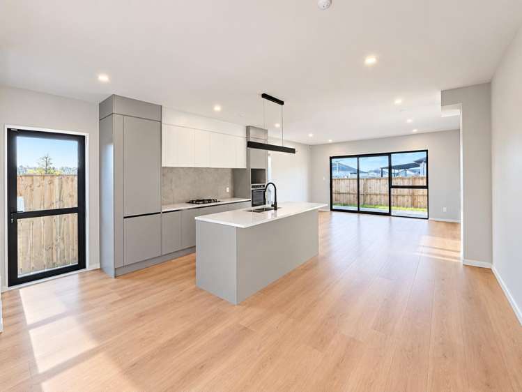 22 Waimarie Road_3
