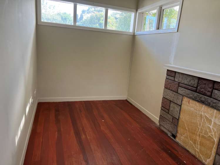 57 Yeovil Road Te Atatu Peninsula_10