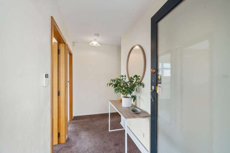 39 Lake Terrace Road Burwood_9