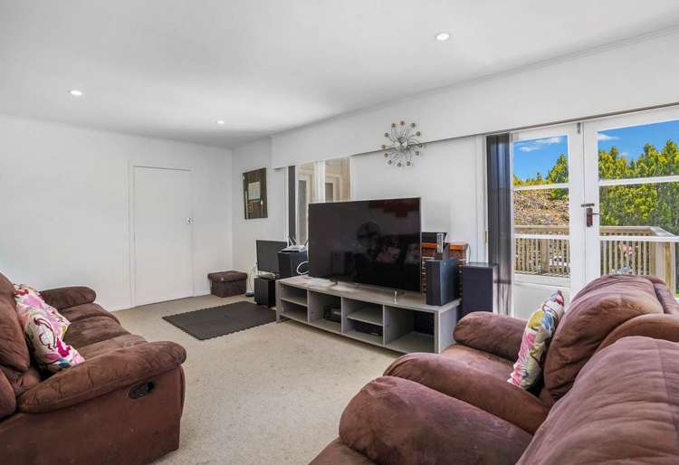 22 McClintock Road Massey_9