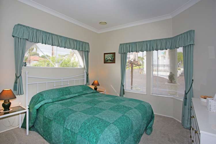 17 Santa Monica Place Goodwood Heights_13