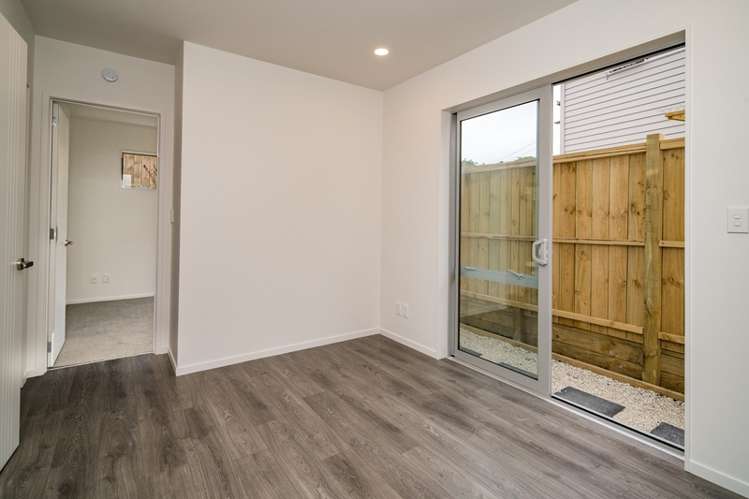 23 Tims Crescent Flat Bush_13