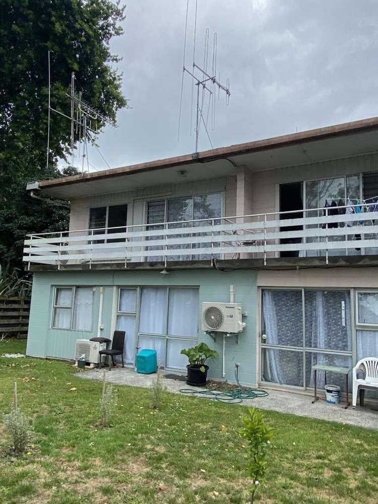 2/22 Hardley Street_0